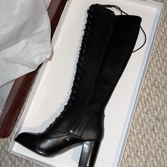 NEVER WORN NIB Size 5 knee high heeled boots, Genuine leather - Picture 3 of 4
